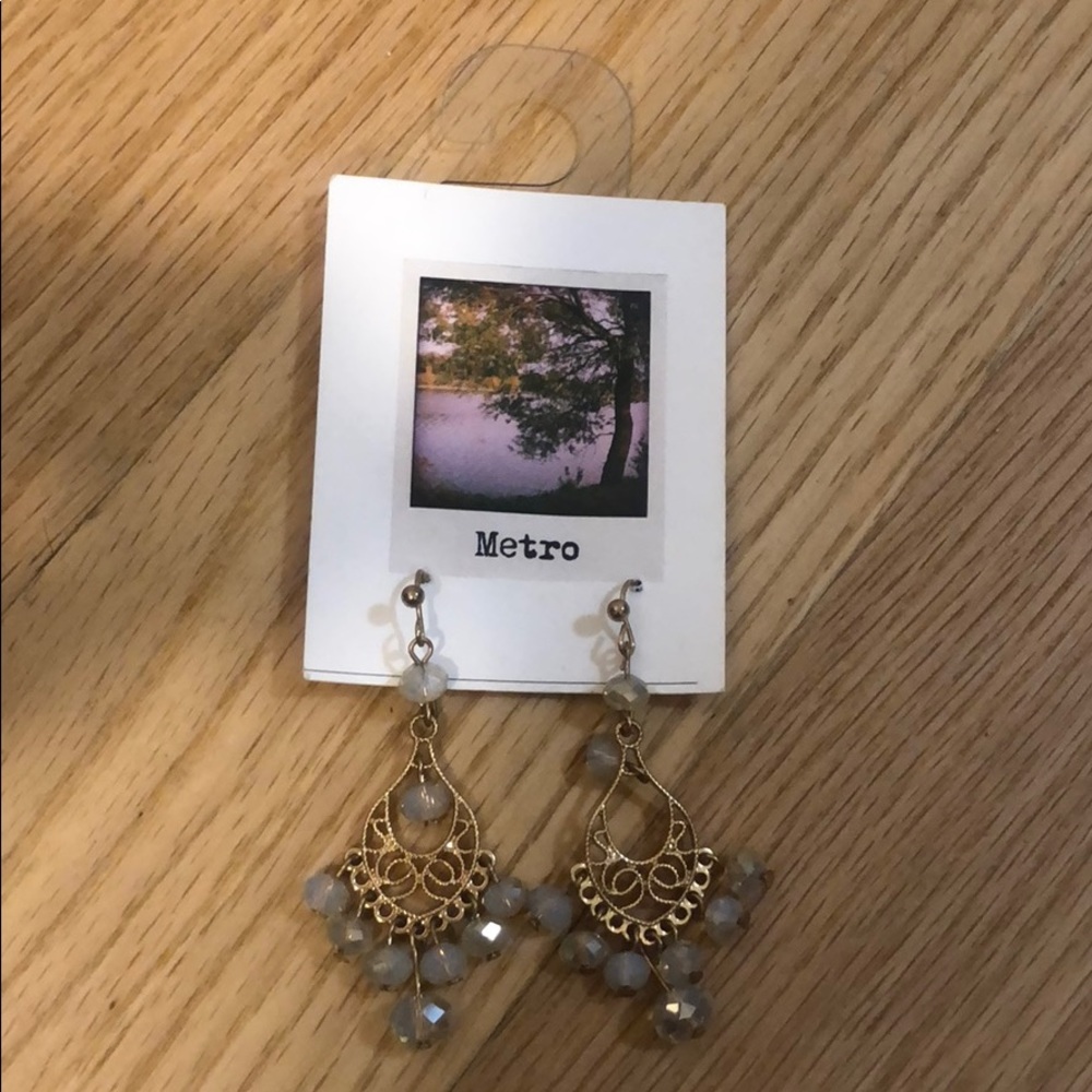 NWT Chandler Earrings - Never Worn